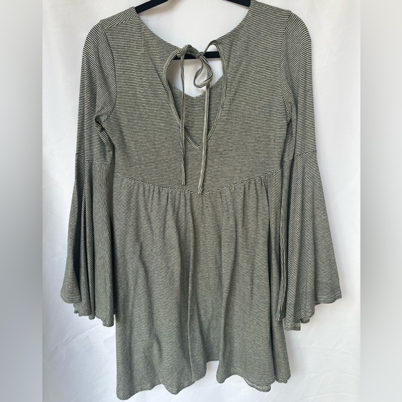 Altar’d State Dress with Bell Long sleeves Size: S - Picture 5 of 5